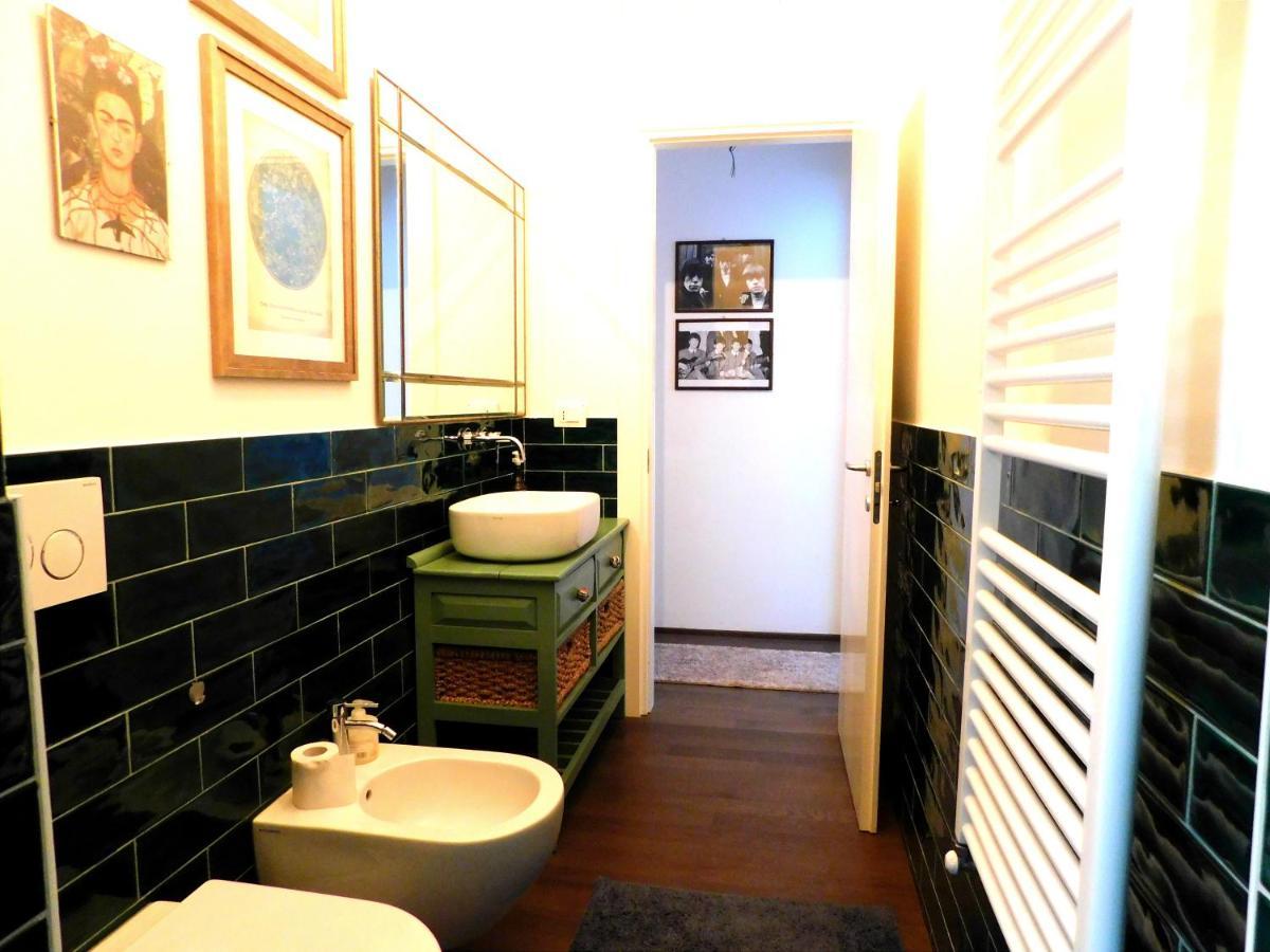 sous les deux tours - SWEET JANE apartment Bologne Extérieur photo